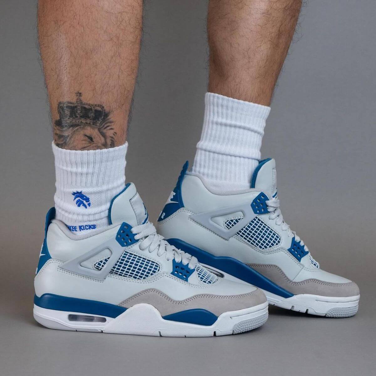 Jordan 4 Retro Military Blue (2024