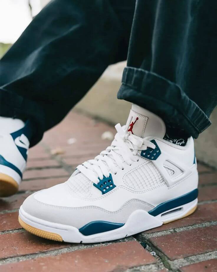 Jordan 4 Retro SB Navy